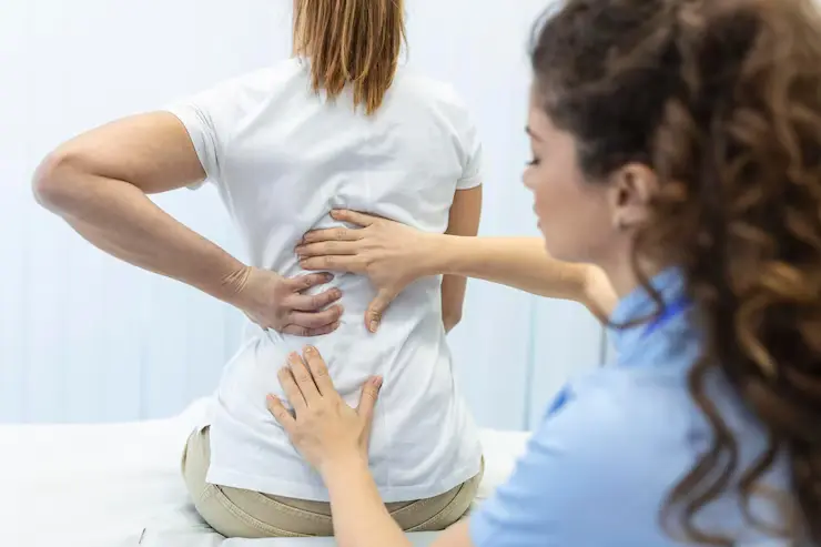 Ayurvedischer Ansatz bei Rückenschmerzen: Ursachen und Lösungen verstehen